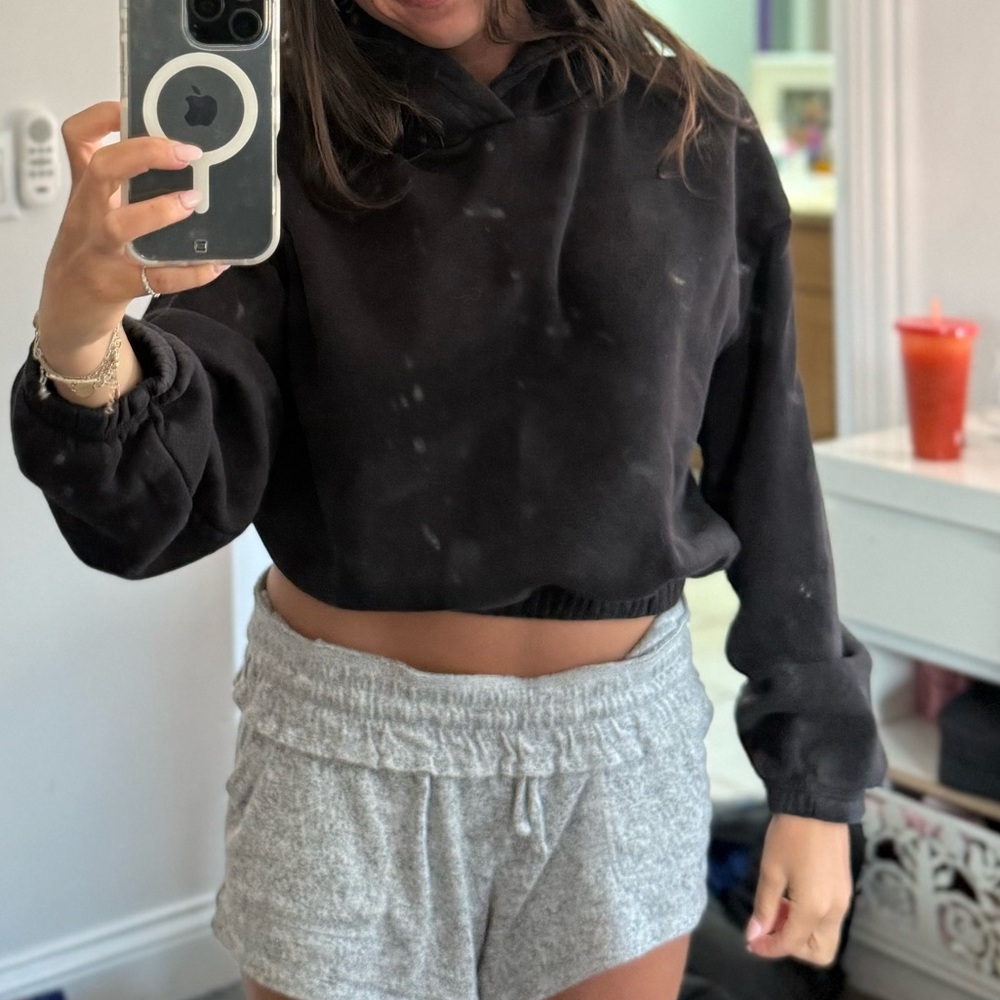 Zara Black Cropped Hoodie